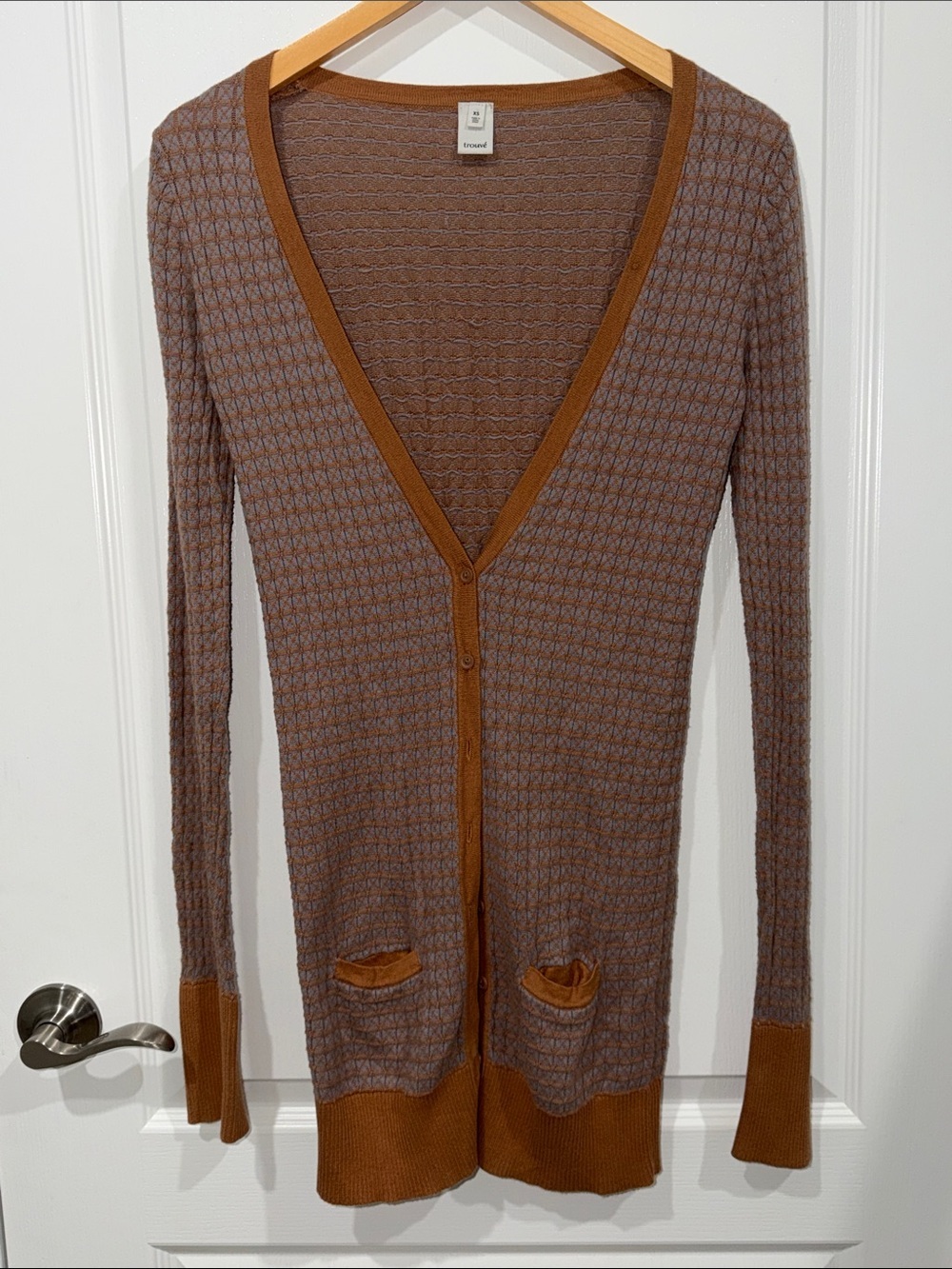 Trouvé long sleeve brown and blue geometric print cardigan sweater size
Xsmall